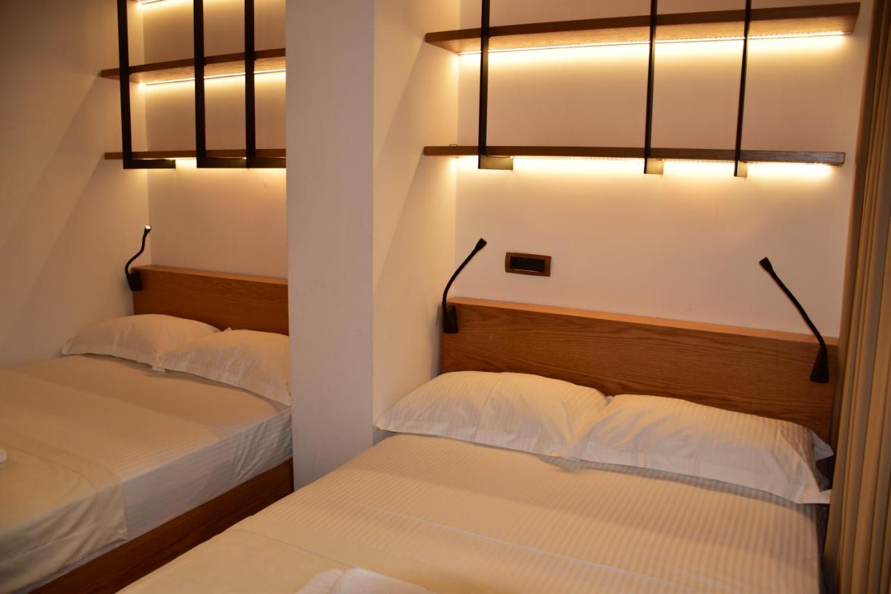 Hotel Ergi'S Durres Exterior photo